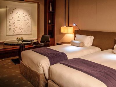bedroom - hotel intercontinental festival city - dubai, united arab emirates