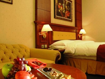 bedroom - hotel riviera - dubai, united arab emirates