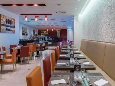 restaurant - hotel arabian park - dubai, united arab emirates