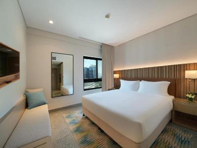 bedroom - hotel arabian park dubai, an edge by rotana - dubai, united arab emirates