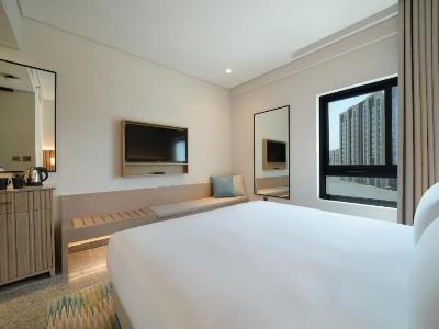 bedroom 2 - hotel arabian park dubai, an edge by rotana - dubai, united arab emirates