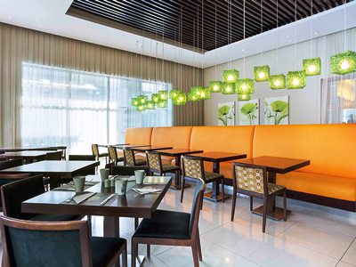 restaurant - hotel ibis deira city centre - dubai, united arab emirates