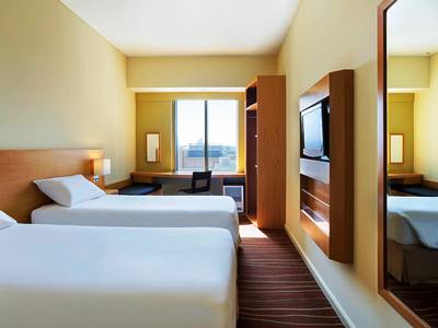 bedroom 2 - hotel ibis deira city centre - dubai, united arab emirates