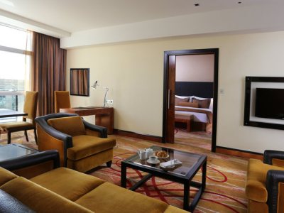 suite - hotel millennium airport - dubai, united arab emirates
