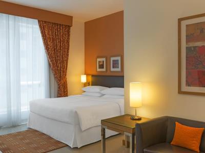 bedroom - hotel four points by sheraton dwtn - dubai, united arab emirates