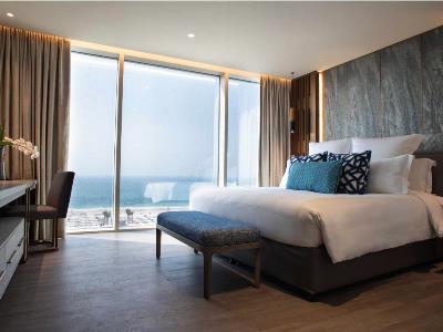 bedroom - hotel jumeirah beach - dubai, united arab emirates