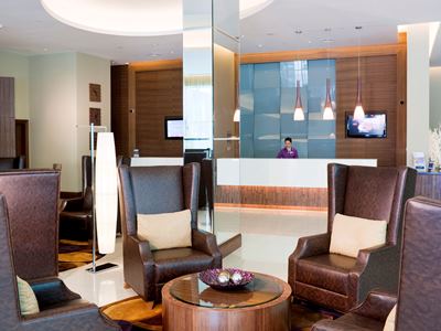 lobby - hotel novotel ste mall of the emirates - dubai, united arab emirates