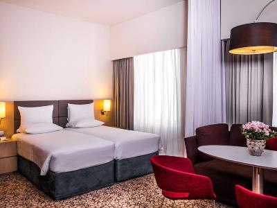 bedroom 1 - hotel novotel ste mall of the emirates - dubai, united arab emirates