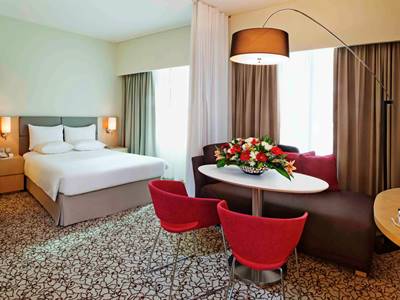 bedroom - hotel novotel ste mall of the emirates - dubai, united arab emirates