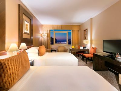 bedroom 1 - hotel swissotel al murooj dubai - dubai, united arab emirates