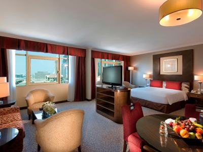 bedroom 2 - hotel swissotel al murooj dubai - dubai, united arab emirates