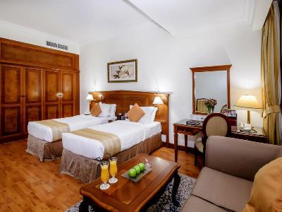 bedroom 3 - hotel grand excelsior bur dubai - dubai, united arab emirates