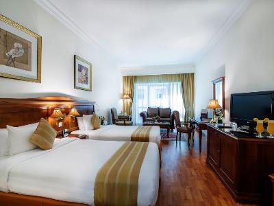 bedroom 2 - hotel grand excelsior bur dubai - dubai, united arab emirates