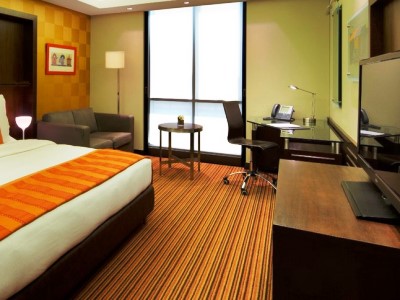 bedroom 1 - hotel radisson blu dubai media city - dubai, united arab emirates