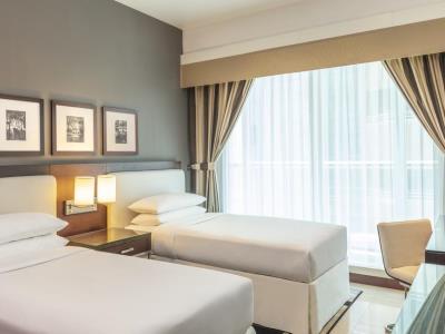 bedroom 1 - hotel four points sheikh zayed - dubai, united arab emirates