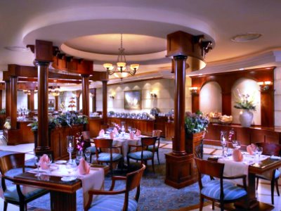 restaurant - hotel carlton palace - dubai, united arab emirates