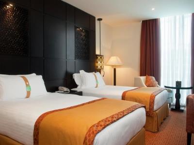 bedroom 2 - hotel holiday inn al barsha - dubai, united arab emirates