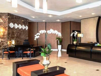 lobby 2 - hotel holiday inn al barsha - dubai, united arab emirates