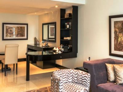suite 1 - hotel holiday inn al barsha - dubai, united arab emirates