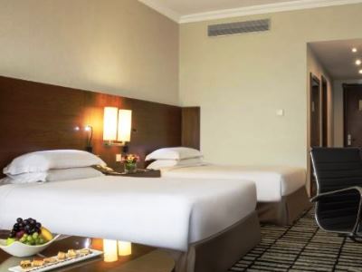 bedroom 5 - hotel jumeira rotana - dubai, united arab emirates