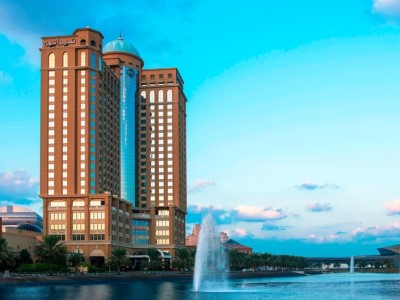 exterior view - hotel sheraton mall of the emirates - dubai, united arab emirates