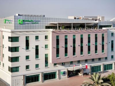 exterior view - hotel holiday inn express dubai safa park - dubai, united arab emirates