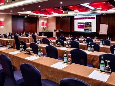 conference room 1 - hotel crowne plaza deira - dubai, united arab emirates