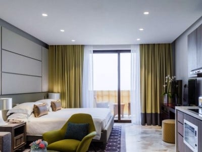 bedroom 4 - hotel arjaan by rotana dubai media city - dubai, united arab emirates