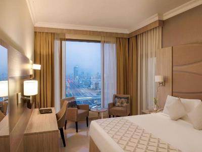 bedroom 1 - hotel two seasons hotel - dubai, united arab emirates