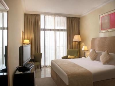 bedroom 4 - hotel two seasons hotel - dubai, united arab emirates