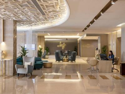 lobby - hotel two seasons hotel - dubai, united arab emirates