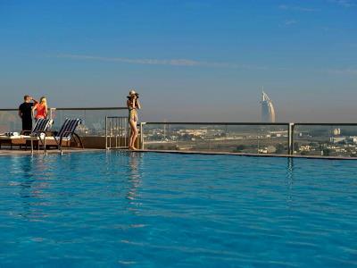 outdoor pool - hotel two seasons hotel - dubai, united arab emirates