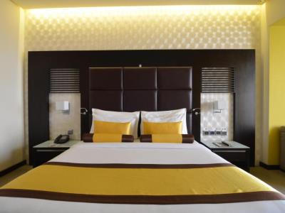 bedroom 2 - hotel hues boutique - dubai, united arab emirates