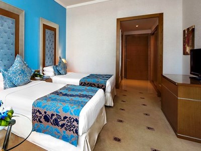 bedroom 2 - hotel marina byblos - dubai, united arab emirates