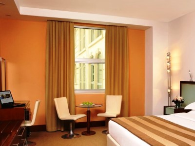 suite - hotel villa rotana - dubai, united arab emirates