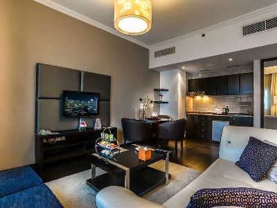 bedroom 6 - hotel first central hotel suites - dubai, united arab emirates
