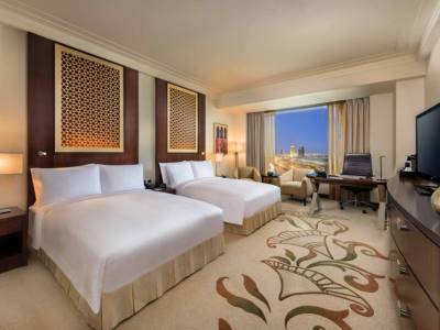 bedroom - hotel conrad dubai - dubai, united arab emirates