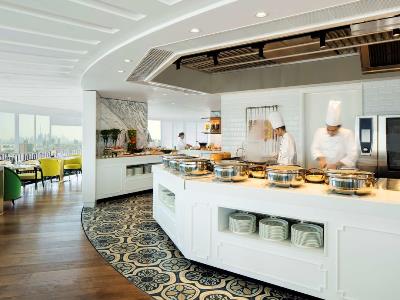 restaurant - hotel hyatt regency - dubai, united arab emirates