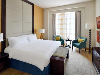 bedroom - hotel marriott al jaddaf - dubai, united arab emirates