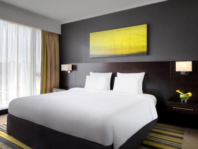 bedroom - hotel pullman dubai creek city centre - dubai, united arab emirates