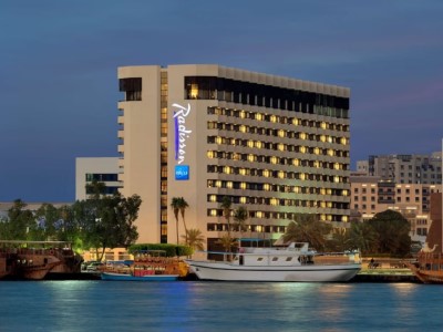 exterior view - hotel radisson blu deira creek - dubai, united arab emirates