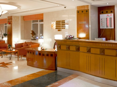 lobby - hotel landmark hotel baniyas - dubai, united arab emirates