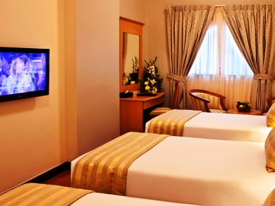 bedroom 2 - hotel landmark plaza baniyas - dubai, united arab emirates