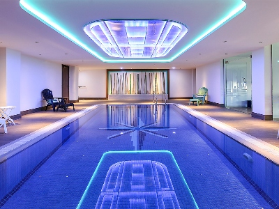 indoor pool - hotel ibis styles jumeira - dubai, united arab emirates