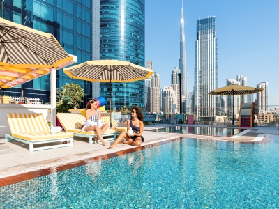 outdoor pool - hotel pullman dubai downtown - dubai, united arab emirates