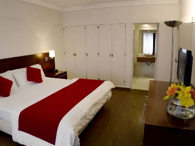 bedroom - hotel dazzler by wyndham san martin - buenos aires, argentina