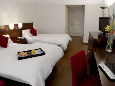 bedroom 3 - hotel dazzler by wyndham san martin - buenos aires, argentina