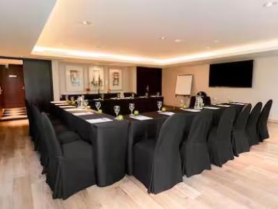 conference room - hotel doubletree by hilton buenos aires - buenos aires, argentina