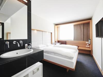 bedroom 2 - hotel daniel - graz, austria