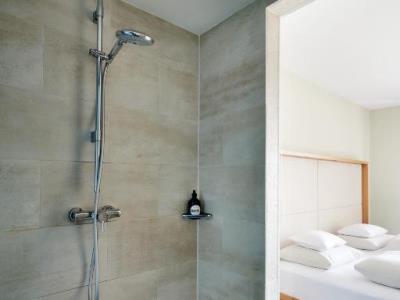 bathroom - hotel daniel - graz, austria